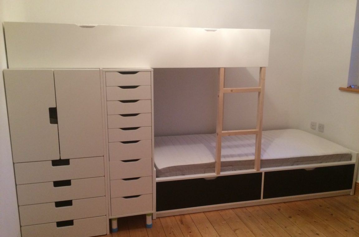 https://www.seeit-doit.us/wp-content/uploads/2018/04/bunk-bed-with-rta-cabinet-storage-1152x759.jpg